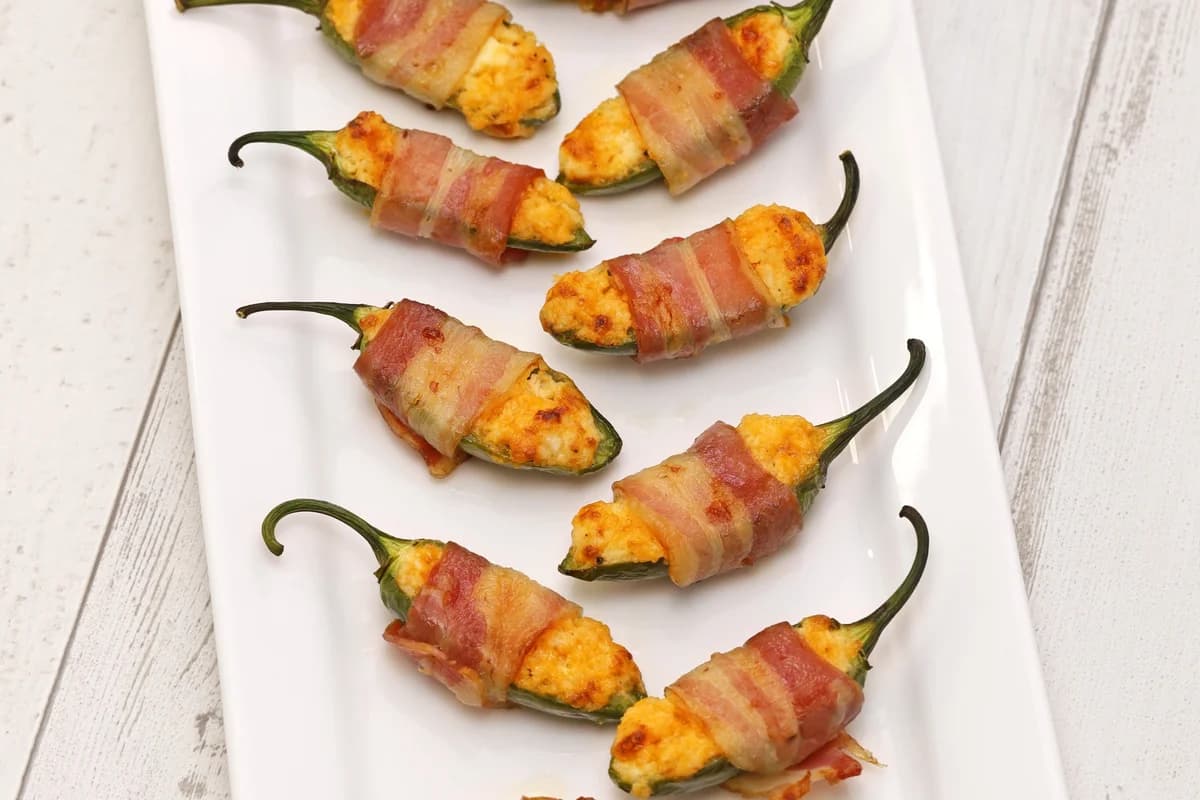 Applewood Smoked Jalapeño Poppers